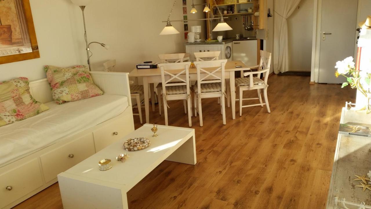 Zum Wohlfuehlen Ferienwohnung Fuer Max 5 Erwachsene Und 1 Kind, Schwimmbad Vor Der Tuer, Tiere Erlaubt Sierksdorf Ngoại thất bức ảnh